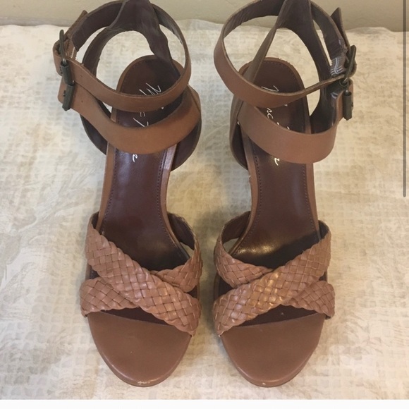 Marc fisher 7.5 brown 4 inch high heels - Picture 1 of 2